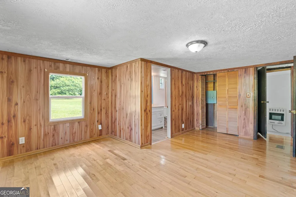 176 Midland ST Williamson, GA 30292