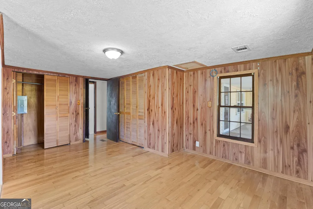 176 Midland ST Williamson, GA 30292