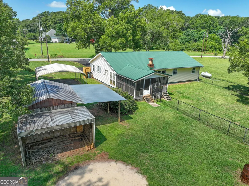 176 Midland ST Williamson, GA 30292