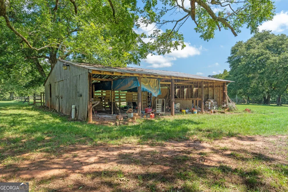 176 Midland ST Williamson, GA 30292