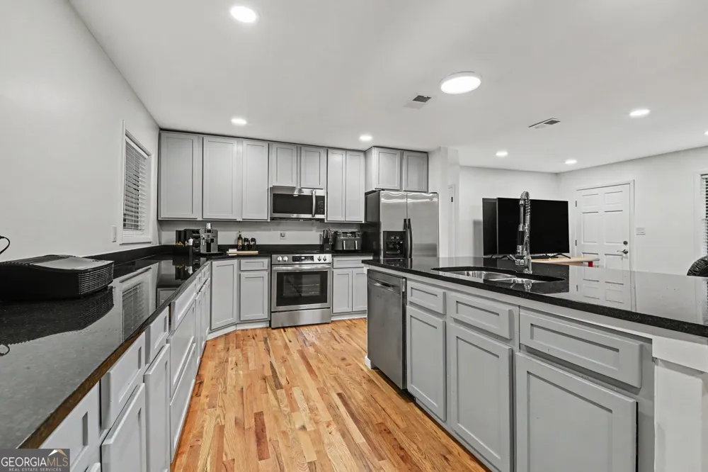 2216 Chestnut Log DR Lithia Springs, GA 30122