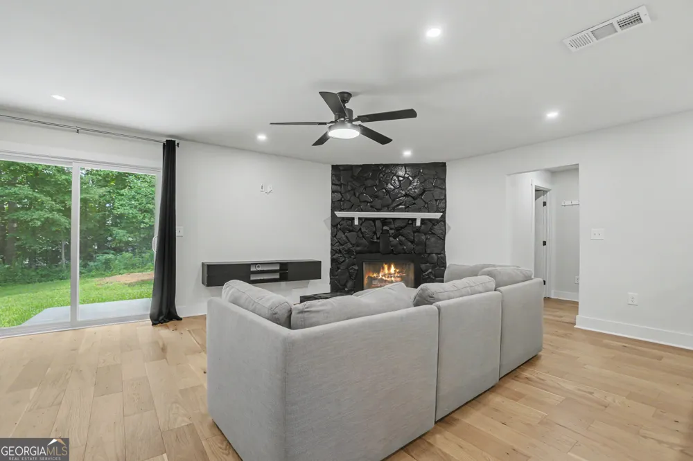 2535 Rhoanoke DR Duluth, GA 30096