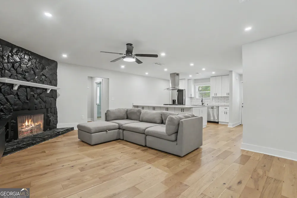 2535 Rhoanoke DR Duluth, GA 30096