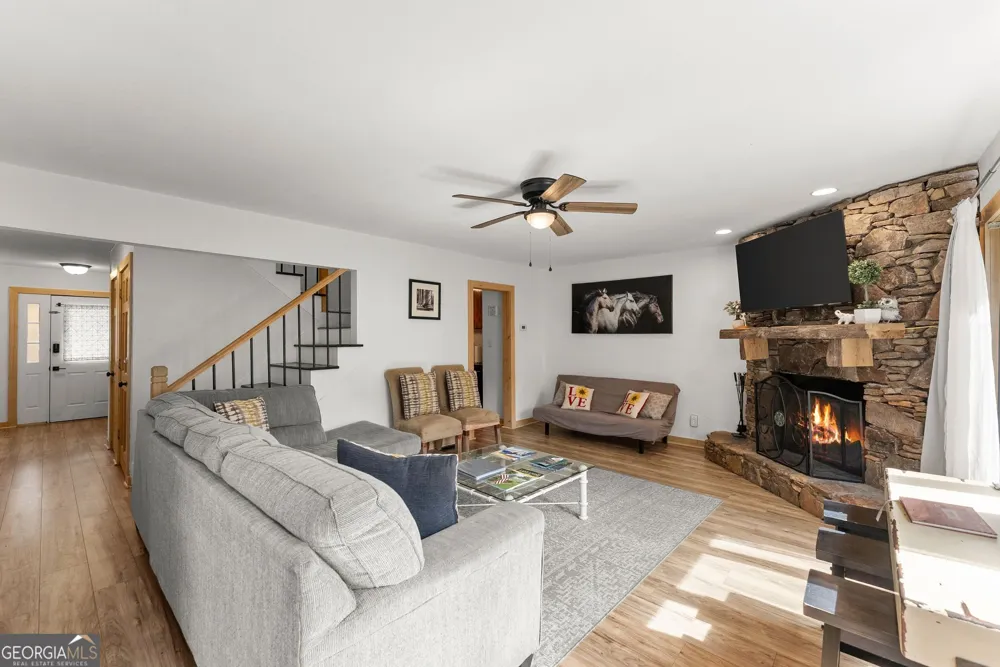 327 Brucken Strasse Helen, GA 30545