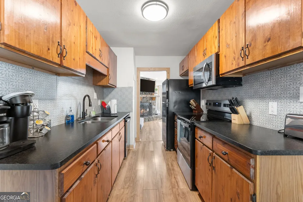 327 Brucken Strasse Helen, GA 30545