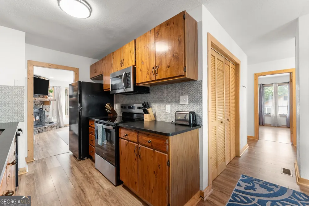 327 Brucken Strasse Helen, GA 30545