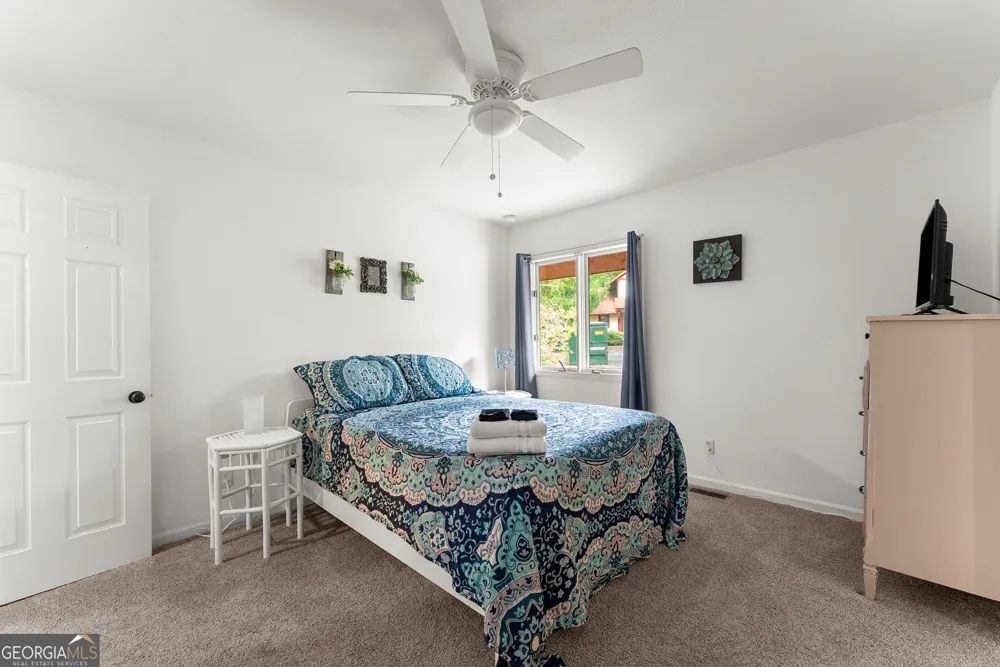 327 Brucken Strasse Helen, GA 30545
