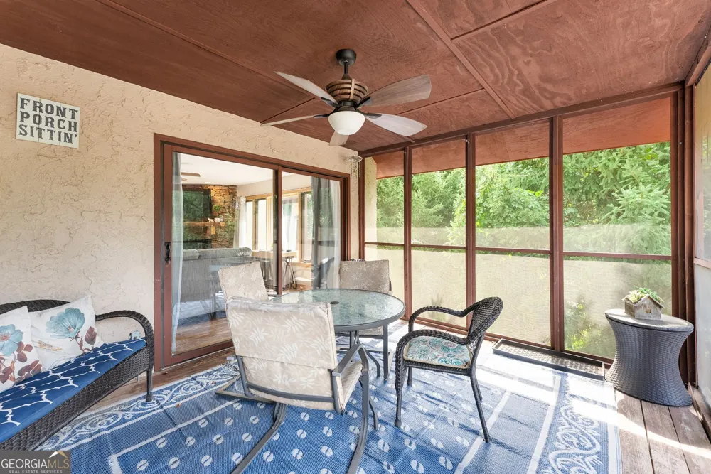 327 Brucken Strasse Helen, GA 30545