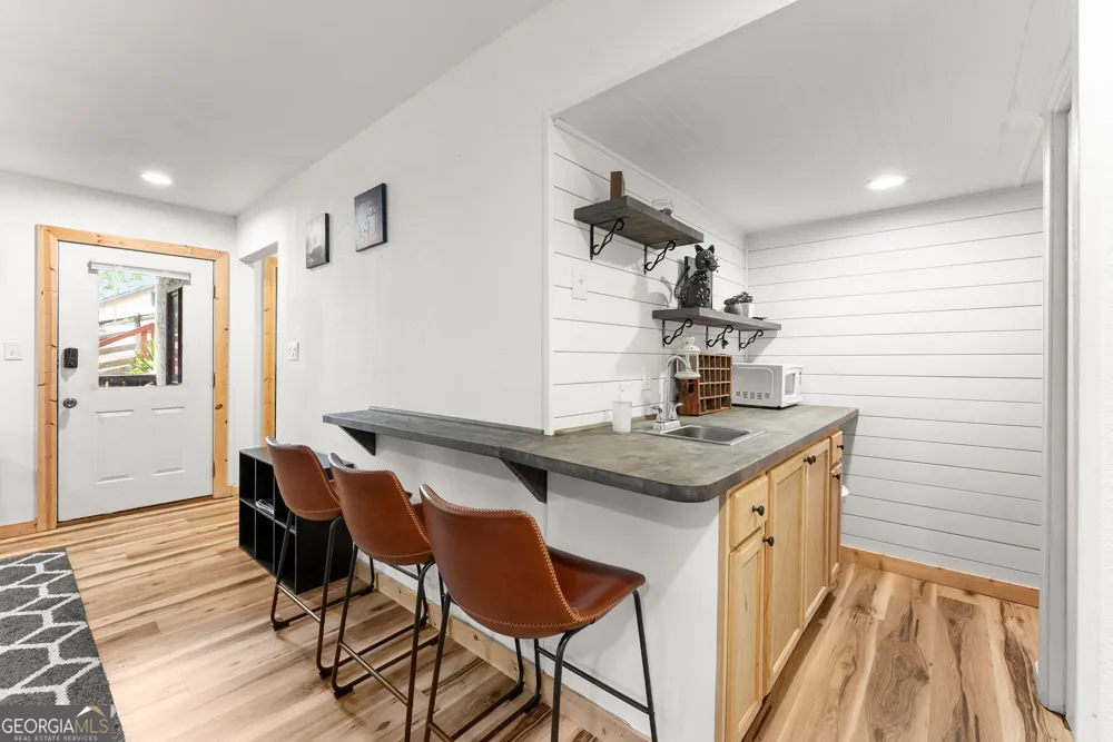 327 Brucken Strasse Helen, GA 30545