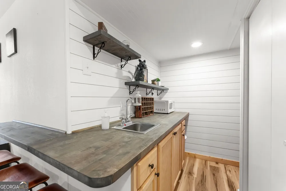 327 Brucken Strasse Helen, GA 30545