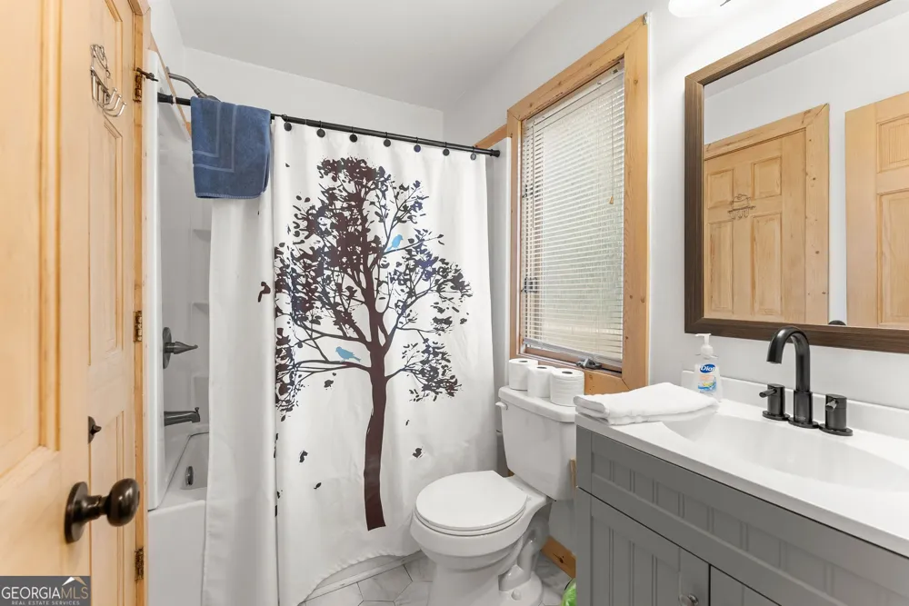 327 Brucken Strasse Helen, GA 30545