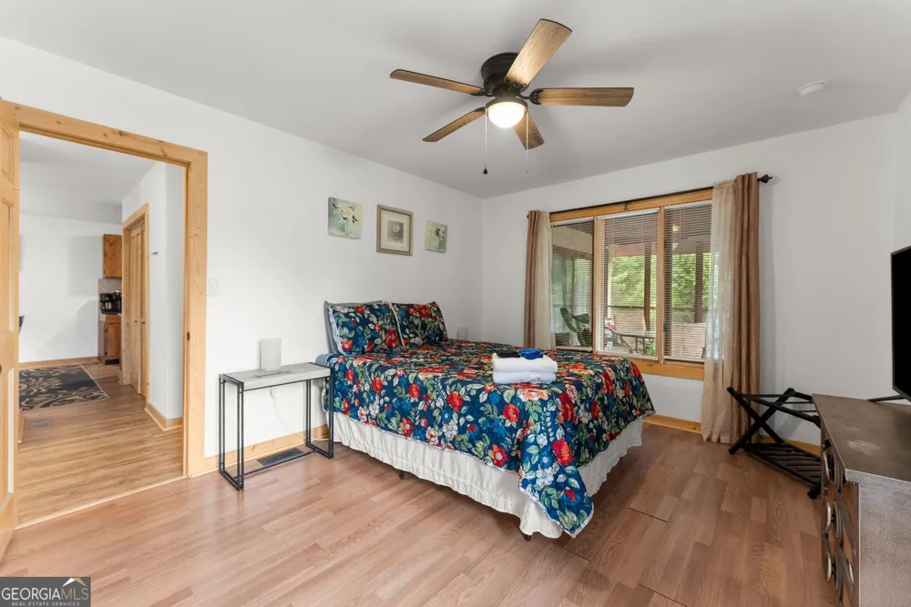327 Brucken Strasse Helen, GA 30545