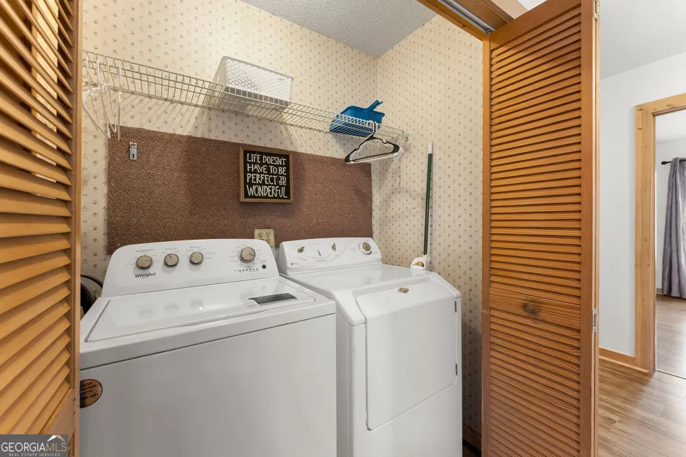 327 Brucken Strasse Helen, GA 30545