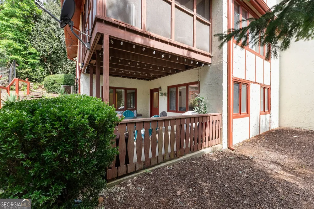 327 Brucken Strasse Helen, GA 30545
