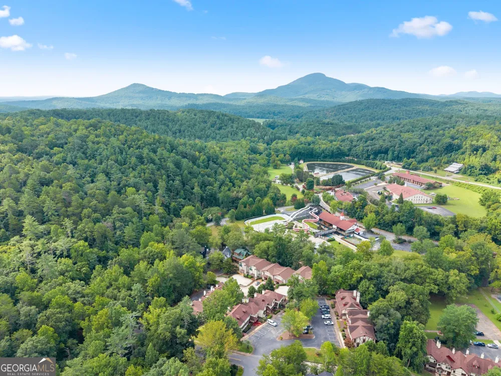 327 Brucken Strasse Helen, GA 30545