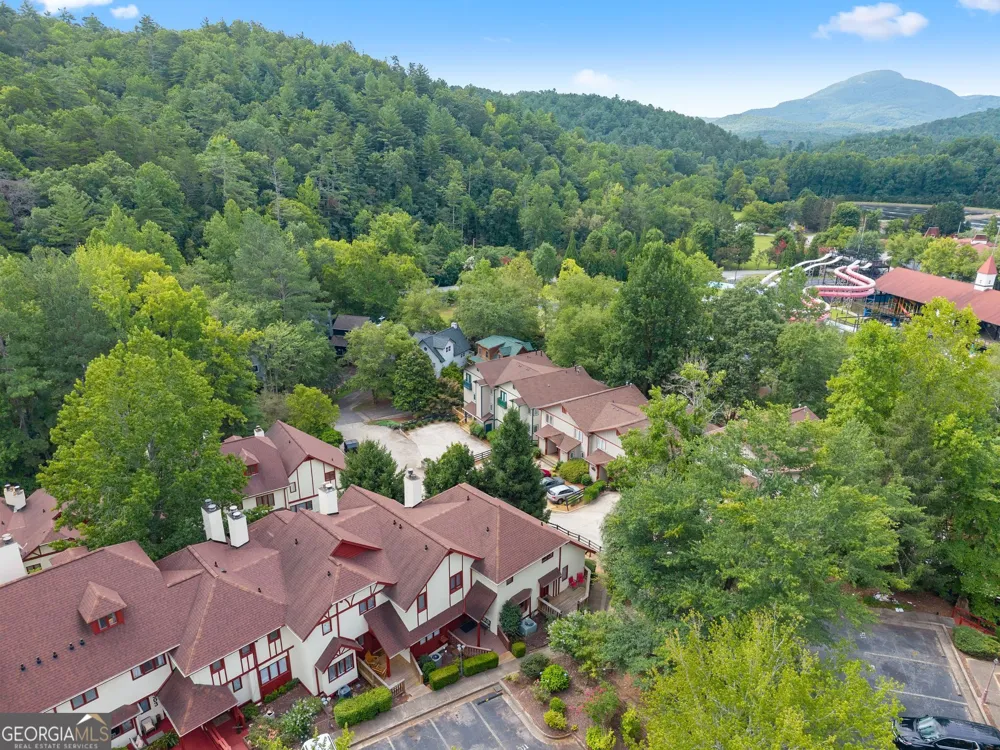 327 Brucken Strasse Helen, GA 30545
