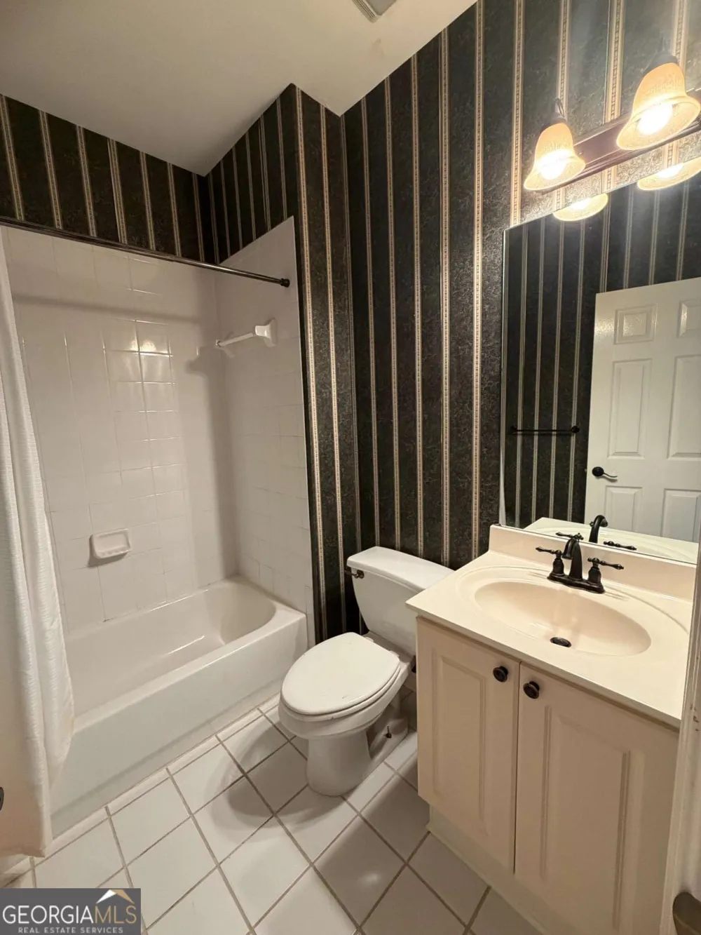 3525 Merganser LN Johns Creek, GA 30022
