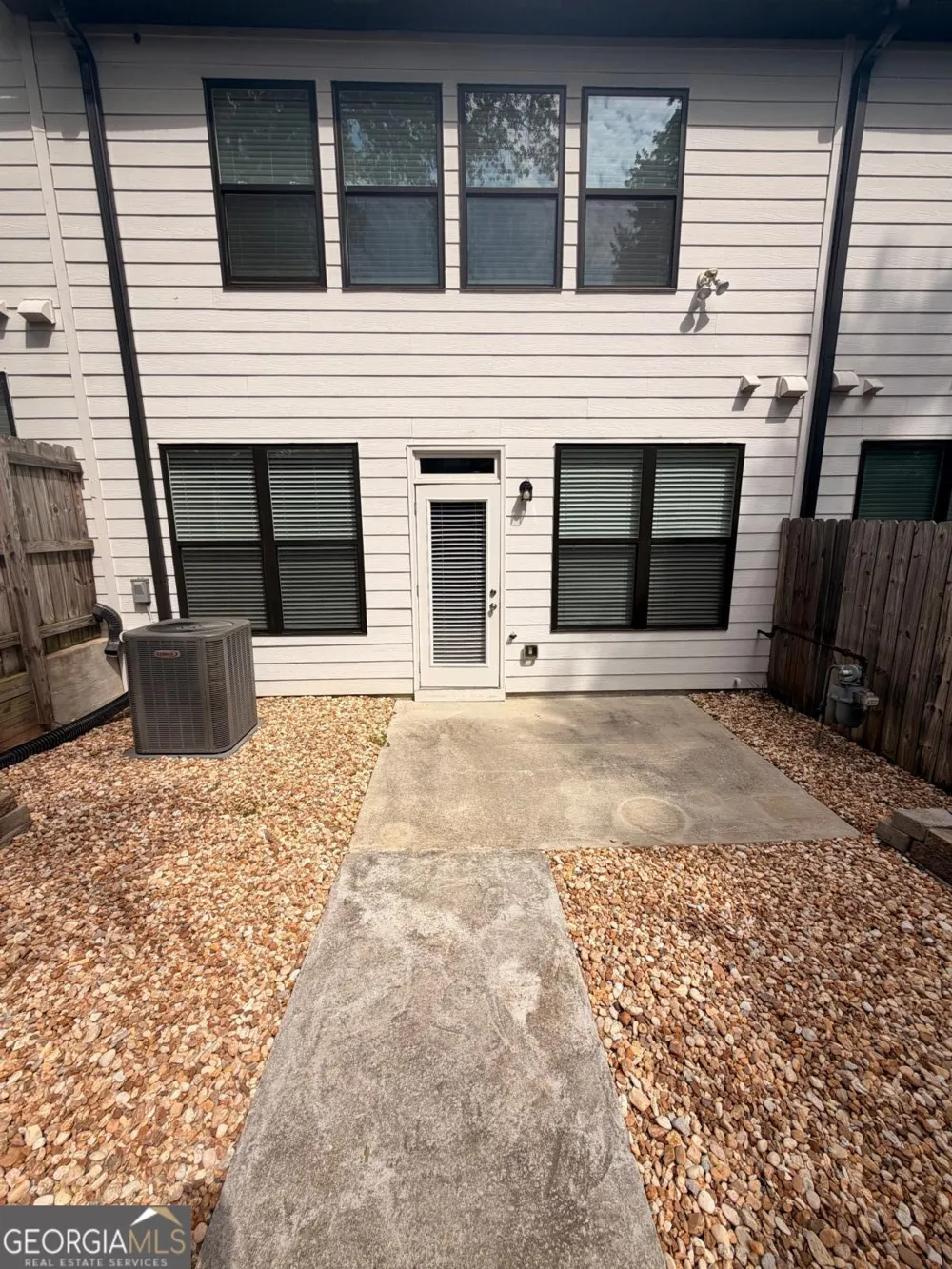 14 Steelwood CT Winder, GA 30680