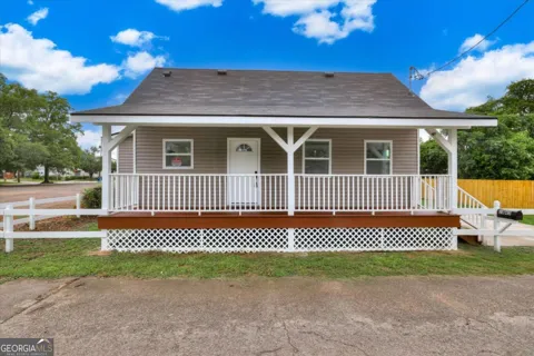 1843 Blairs LN