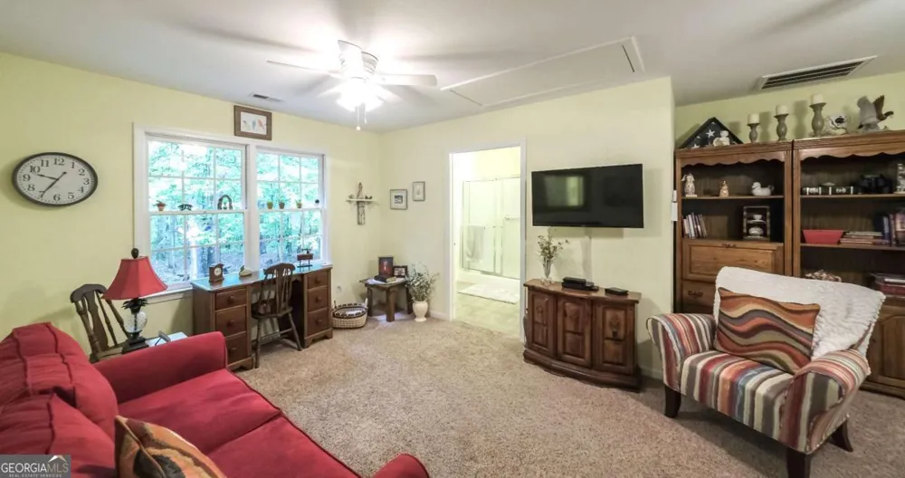 712 Honeysuckle LN Temple, GA 30179