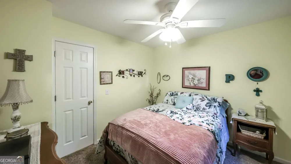 712 Honeysuckle LN Temple, GA 30179