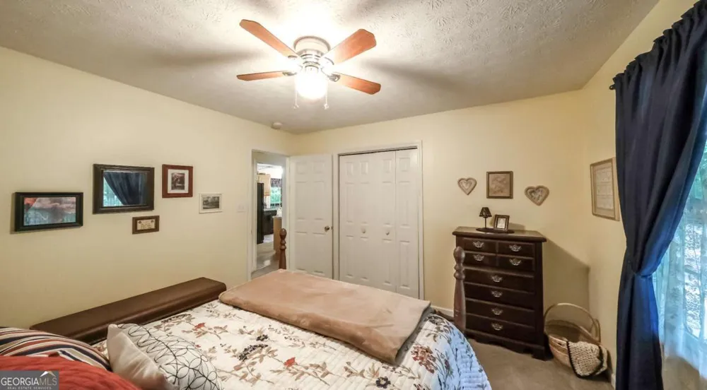 712 Honeysuckle LN Temple, GA 30179