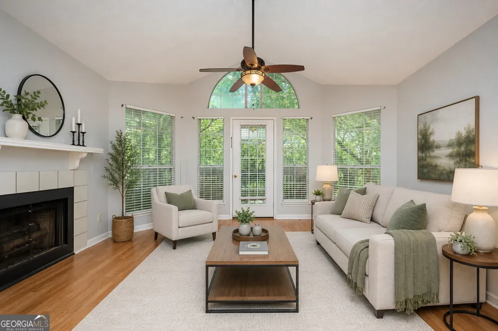 915 Wentworth CT Johns Creek, GA 30022