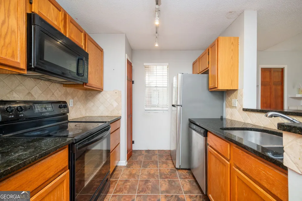 915 Wentworth CT Johns Creek, GA 30022