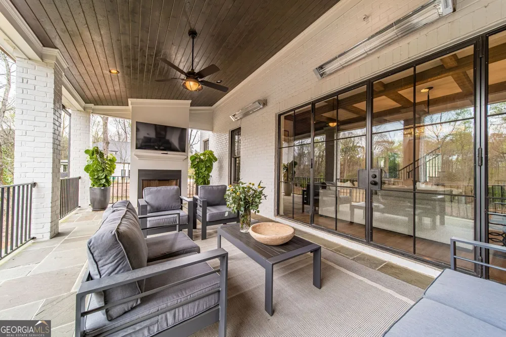 5720 Riverside DR Atlanta, GA 30327