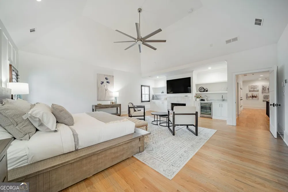5720 Riverside DR Atlanta, GA 30327