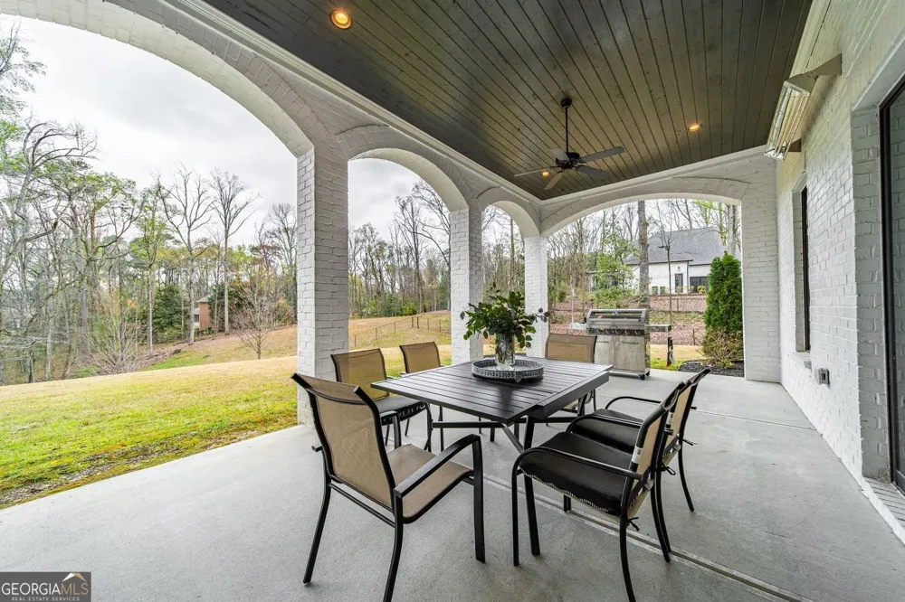 5720 Riverside DR Atlanta, GA 30327
