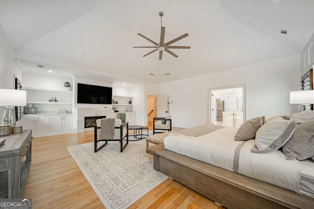 5720 Riverside DR Atlanta, GA 30327