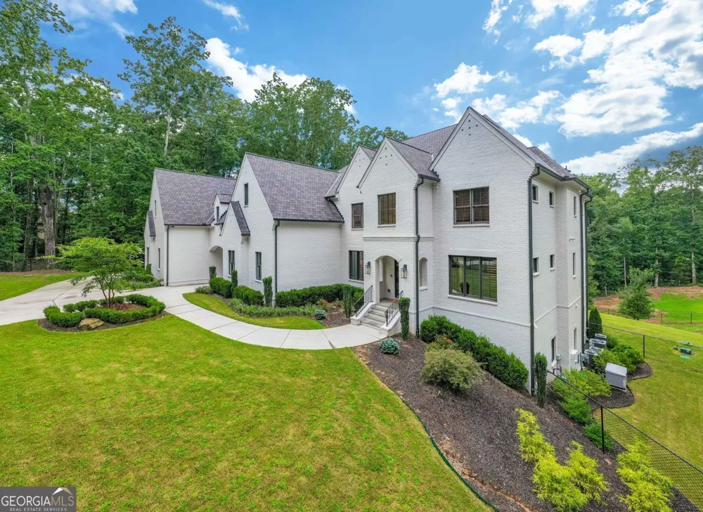 5720 Riverside DR Atlanta, GA 30327