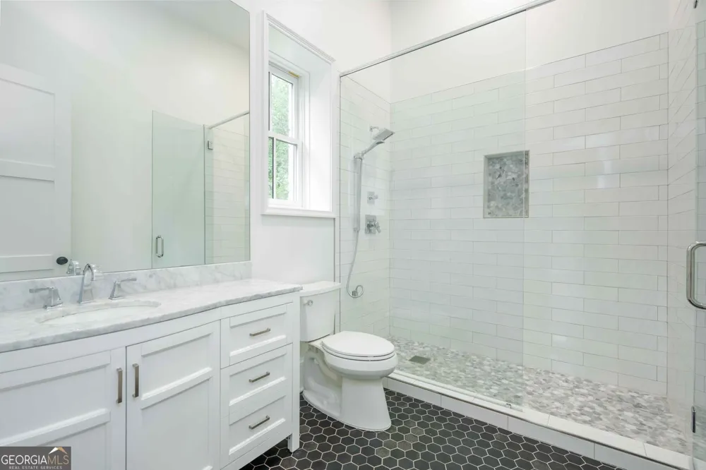5720 Riverside DR Atlanta, GA 30327