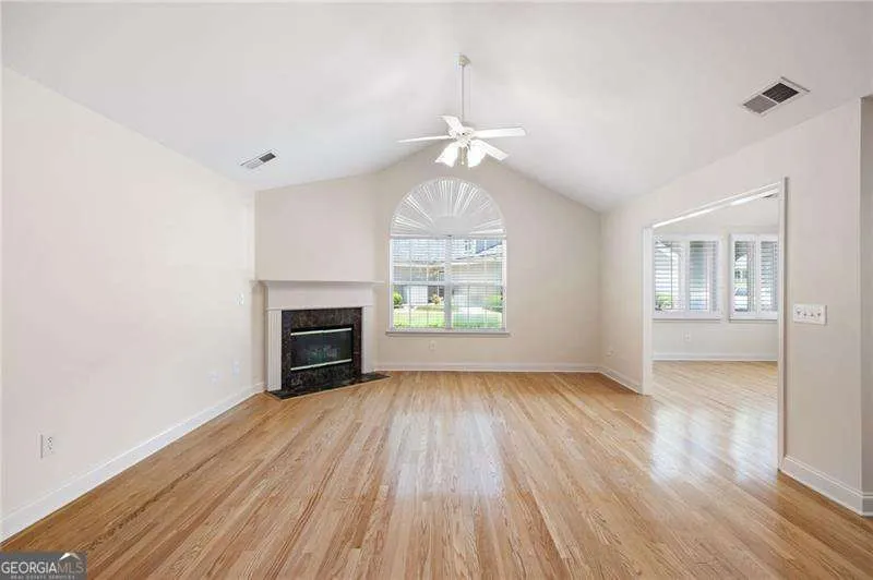 5276 Stone Village CIR Kennesaw, GA 30152