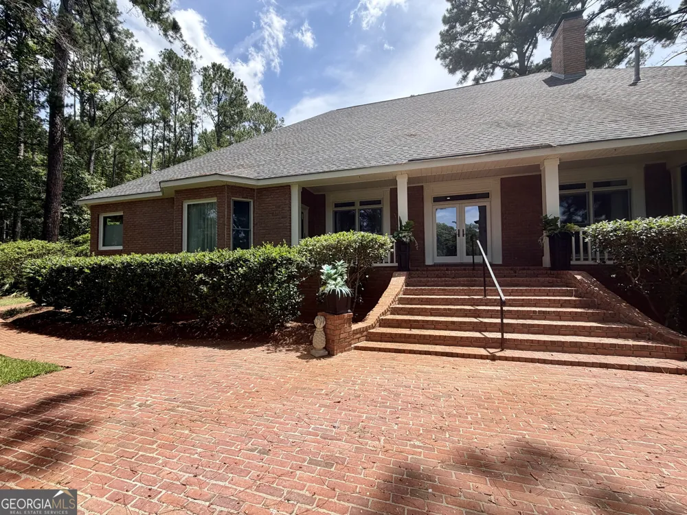 265 N Main ST Reidsville, GA 30453