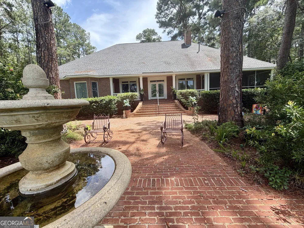 265 N Main ST Reidsville, GA 30453