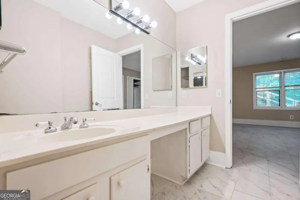 141 Amherst PL NW Atlanta, GA 30327