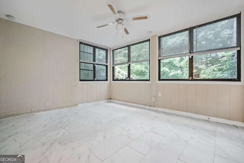 141 Amherst PL NW Atlanta, GA 30327