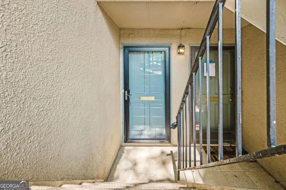 141 Amherst PL NW Atlanta, GA 30327