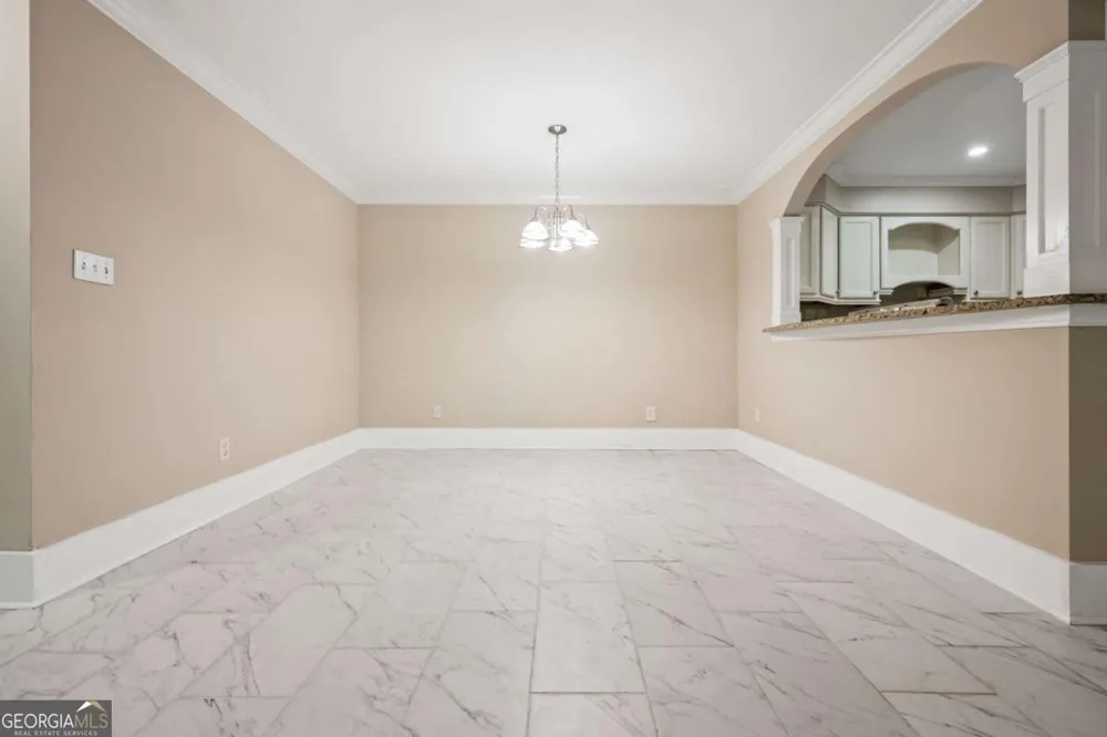 141 Amherst PL NW Atlanta, GA 30327