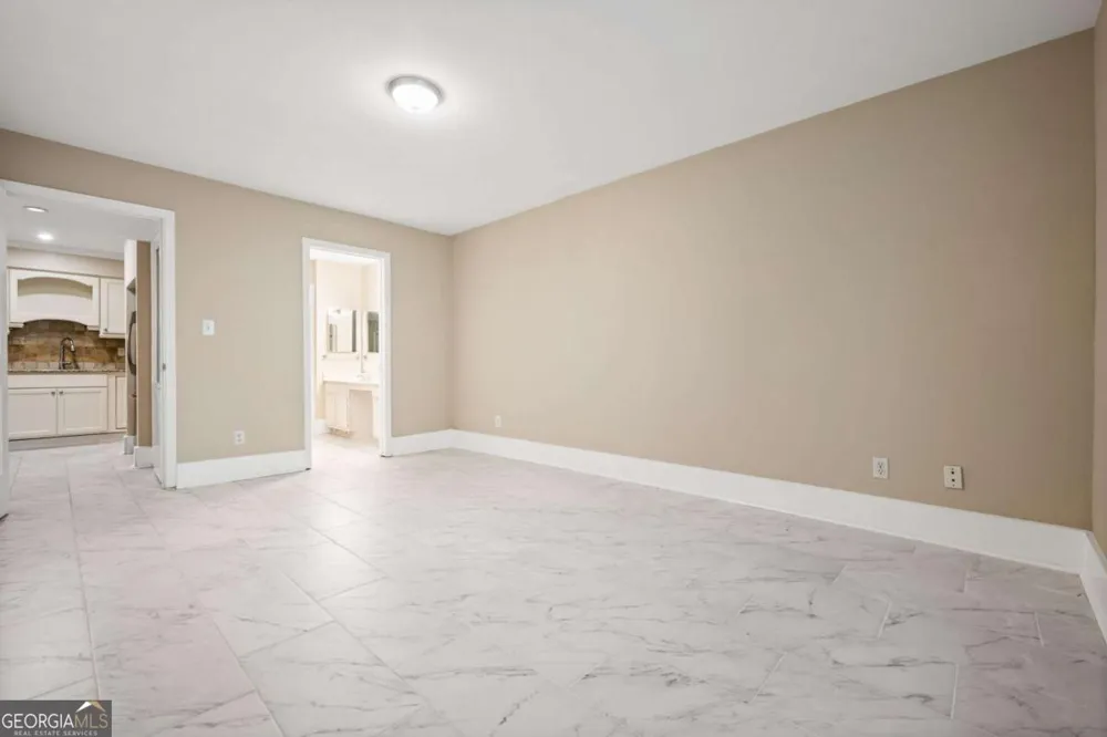 141 Amherst PL NW Atlanta, GA 30327