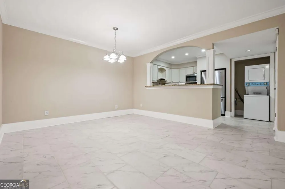 141 Amherst PL NW Atlanta, GA 30327