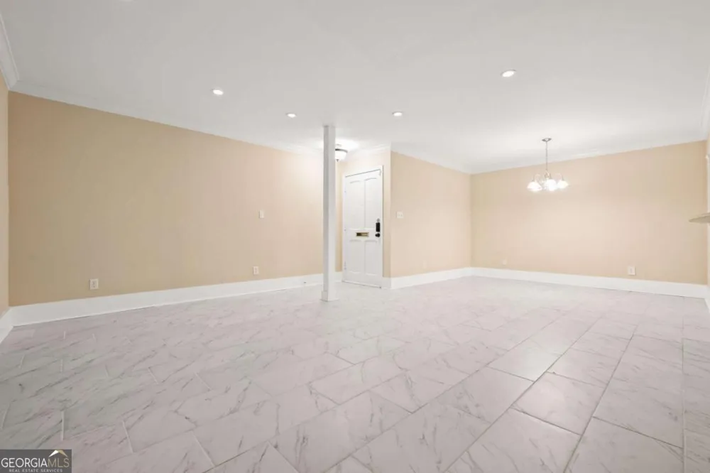 141 Amherst PL NW Atlanta, GA 30327