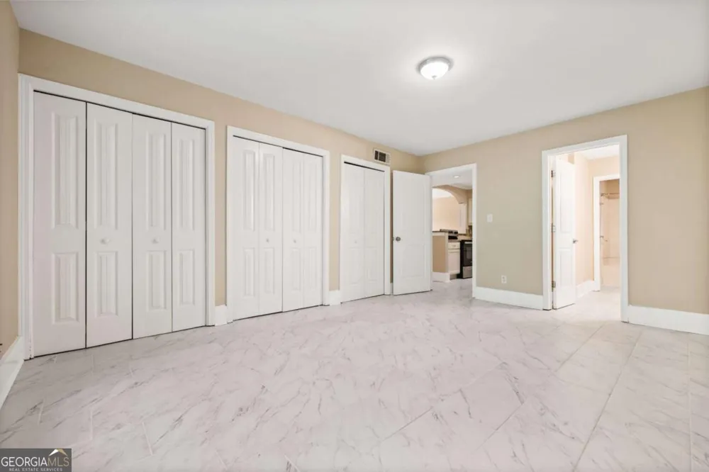 141 Amherst PL NW Atlanta, GA 30327