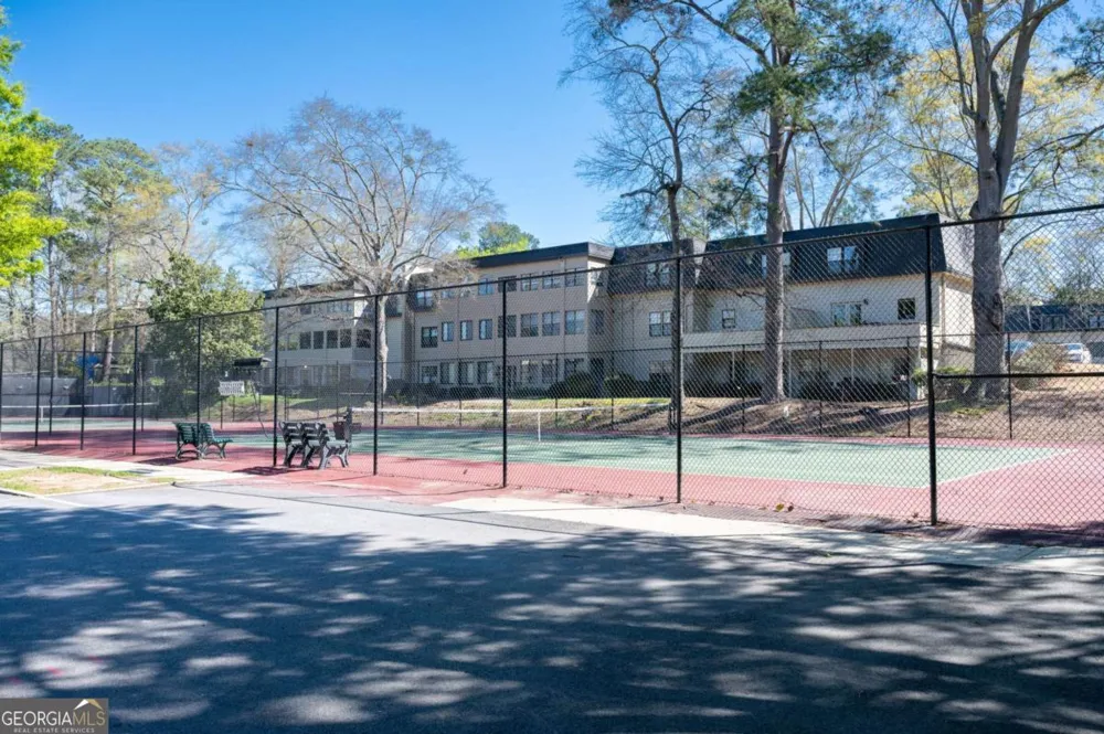 141 Amherst PL NW Atlanta, GA 30327