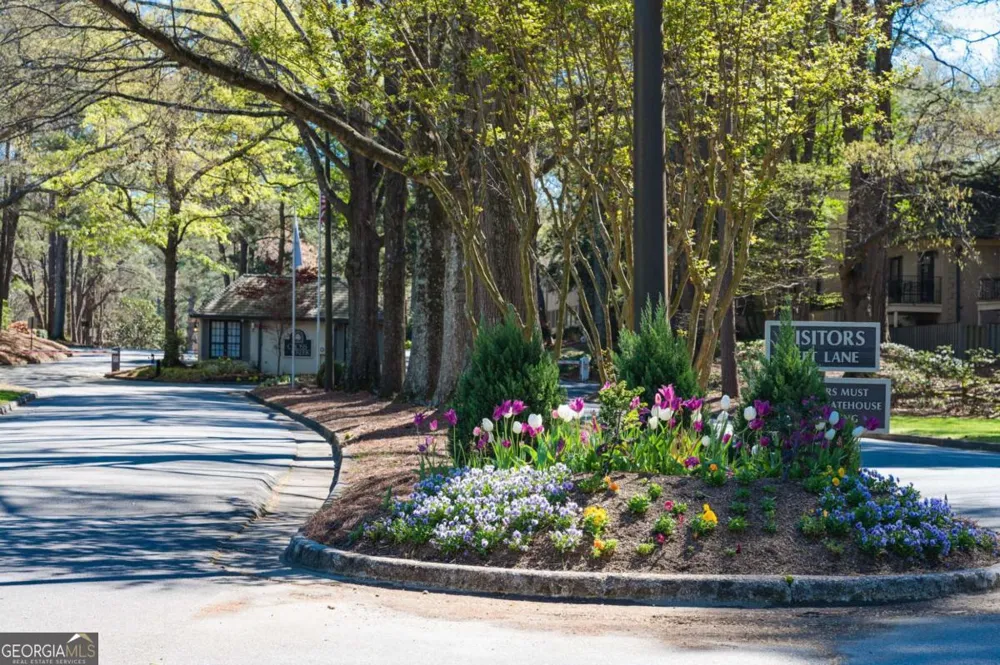 141 Amherst PL NW Atlanta, GA 30327