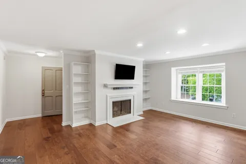 53 Chaumont SQ NW
