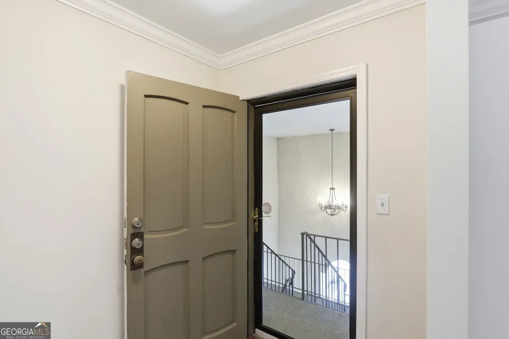 53 Chaumont SQ NW Atlanta, GA 30327