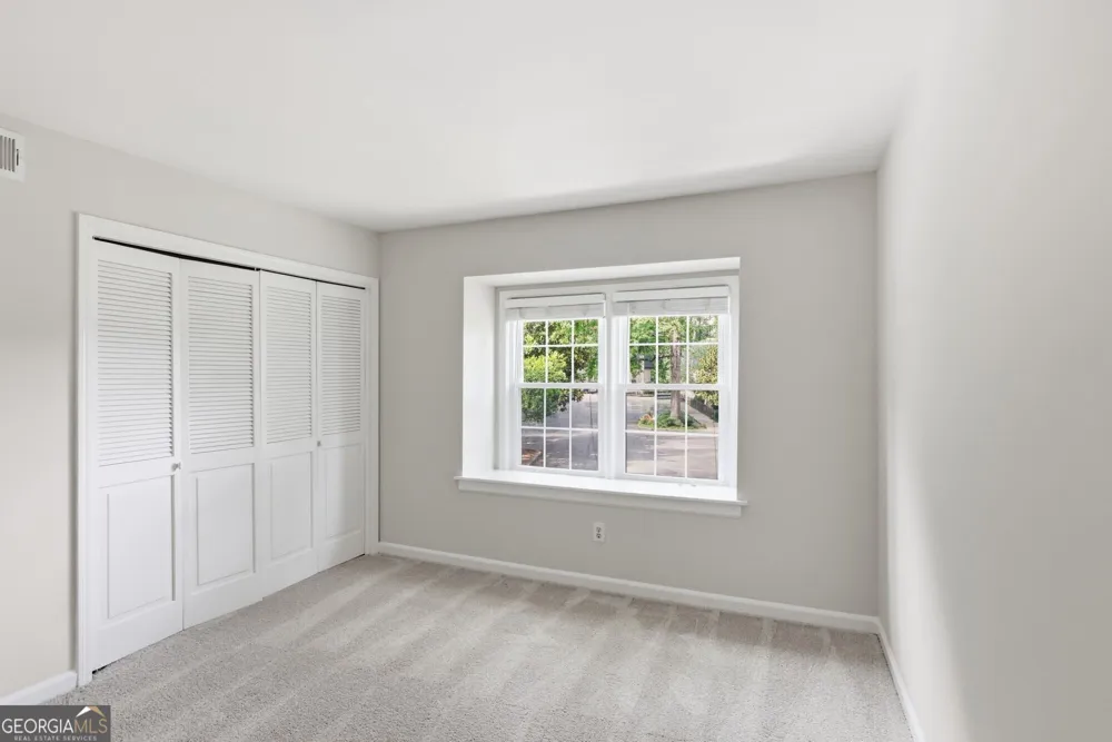 53 Chaumont SQ NW Atlanta, GA 30327